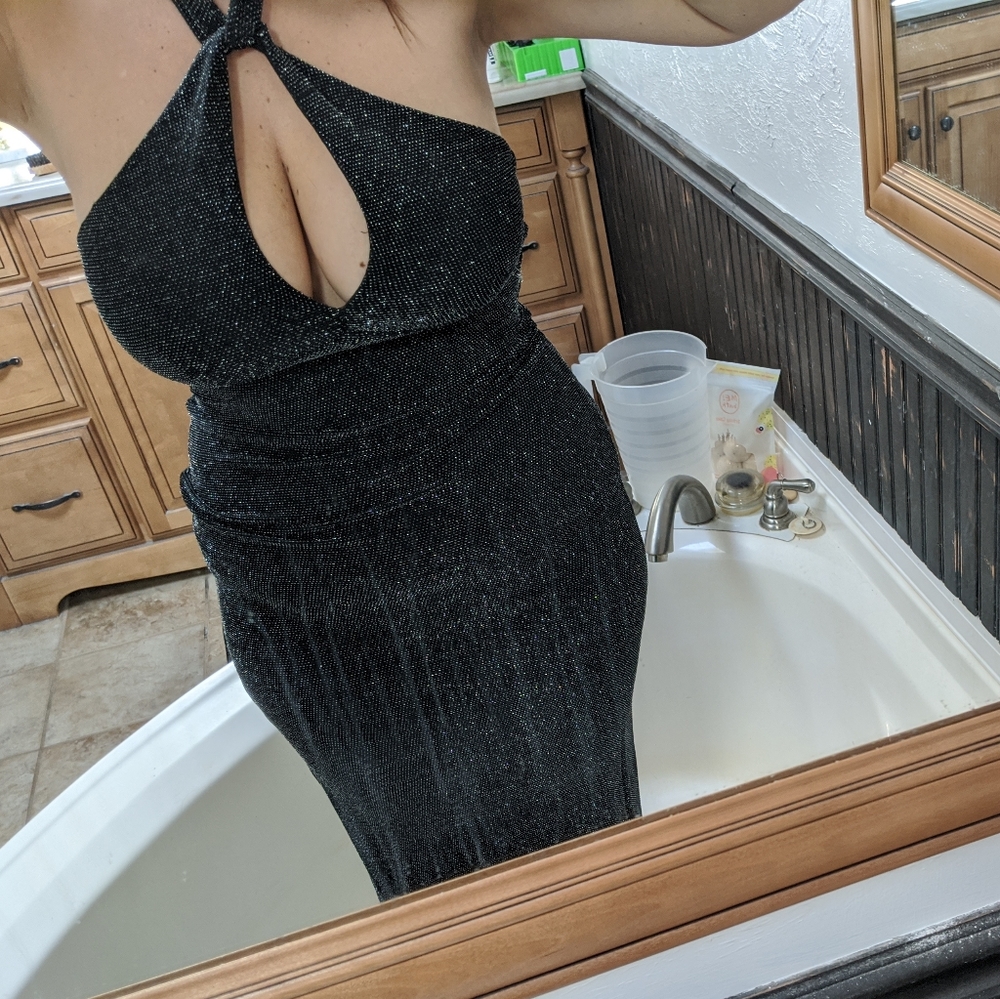 Keyhole cutout cocktail dress
